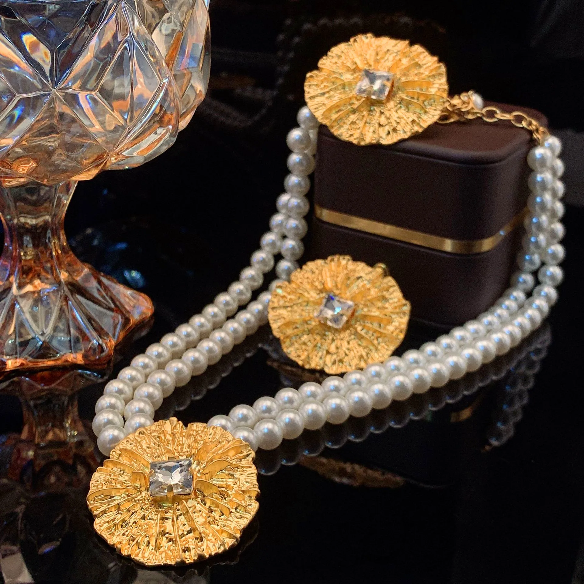הרב שכבתית פרל שרשרת זהב צבע מתכת שרשרת גאומטריה לנשים תכשיטים 2023 מוגזם בסגנון רטרו . ' - ' . 1